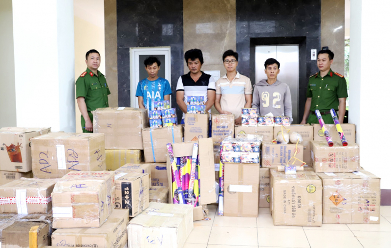 Bộ Công an triển khai các giải pháp quản lý, ngăn chặn nạn mua bán pháo lậu